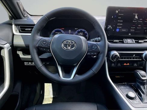 Used 2024 Toyota RAV4 XSE w/ Advanced Technology Package AWD/4WD image 15