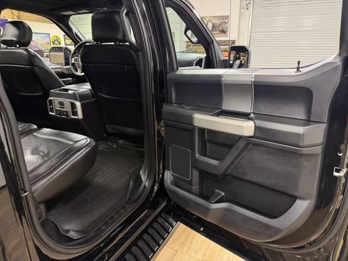 Used 2017 Ford F150 Lariat w/ Equipment Group 502A Luxury AWD/4WD image 19