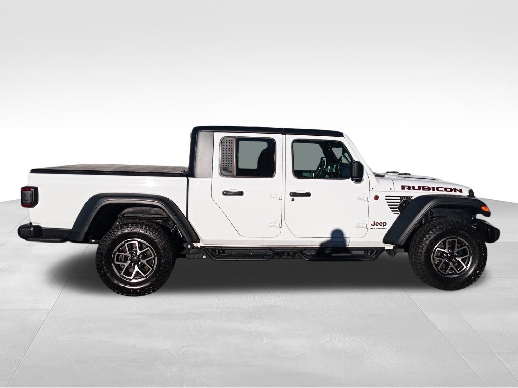 Used 2025 Jeep Gladiator Rubicon w/ Convenience Group AWD/4WD image 7