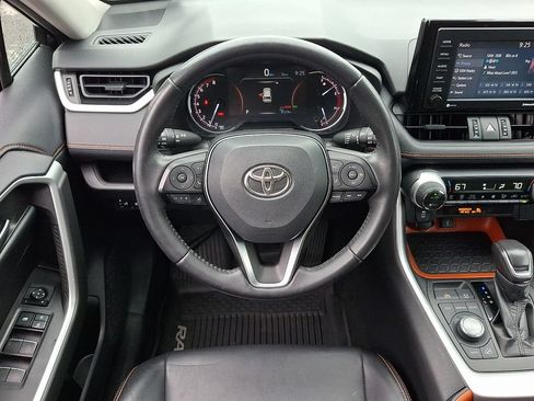 Used 2022 Toyota RAV4 Adventure AWD/4WD image 2