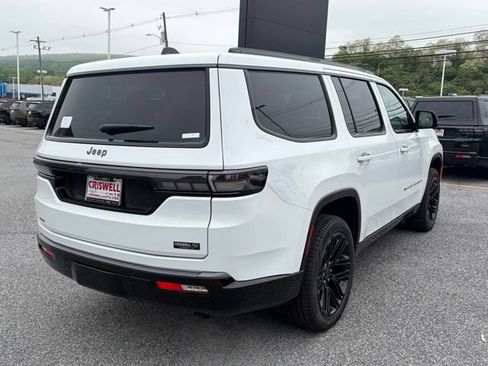 New 2026 Jeep Grand Wagoneer Limited AWD/4WD image 8
