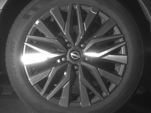 Used 2025 Nissan Altima 2.5 SV image 15