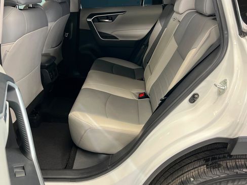 Used 2021 Toyota RAV4 XLE Premium w/ Carpet Mat Package (TMS) image 22