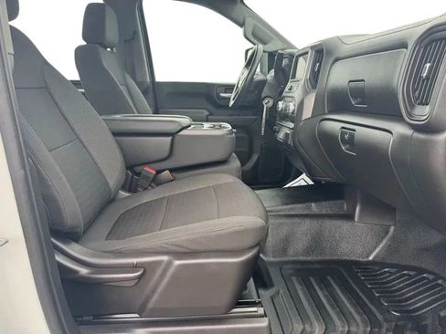 Used 2022 GMC Sierra 3500 Pro w/ Fleet Convenience Package AWD/4WD image 12