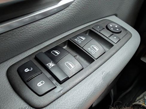 Used 2023 RAM 1500 Big Horn image 33