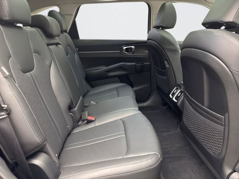 Used 2024 Kia Sorento S w/ Panoramic Sunroof Package AWD/4WD image 20
