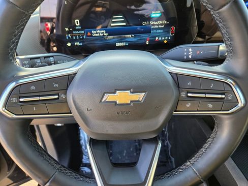 Used 2025 Chevrolet Equinox LT w/ Convenience Package II image 21