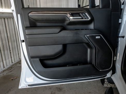 Used 2024 Chevrolet Silverado 2500 LTZ w/ LTZ Plus Package AWD/4WD image 44