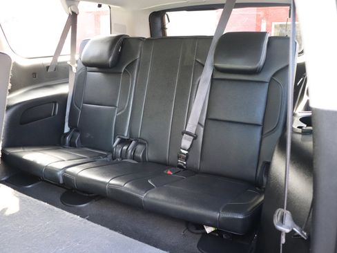 Used 2017 GMC Yukon XL SLT image 13