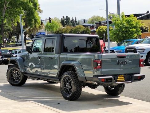New 2026 Jeep Gladiator Willys image 5