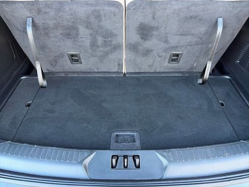 Used 2023 Ford Explorer XLT w/ Equipment Group 202A image 40