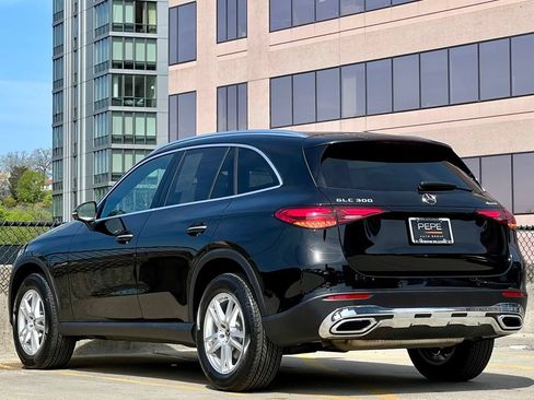 Certified 2026 Mercedes-Benz GLC 300 4MATIC image 4