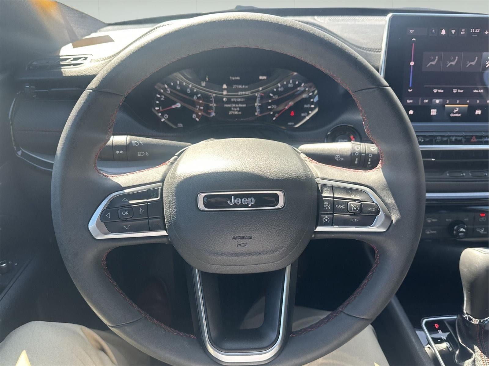 Used 2025 Jeep Compass Trailhawk AWD/4WD image 18