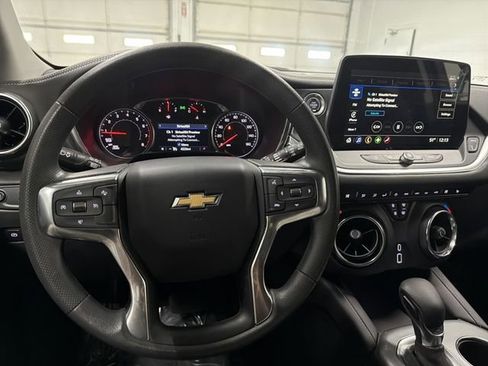 New 2025 Chevrolet Blazer LT w/ Midnight/Sport Edition FWD image 18