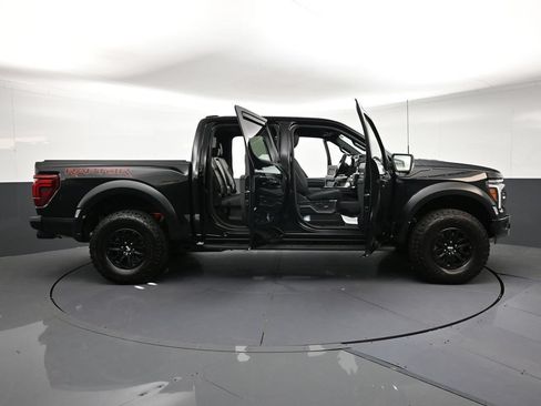 Used 2025 Ford F150 Raptor AWD/4WD image 32
