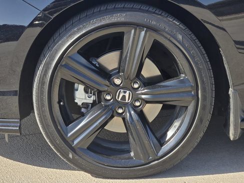 Used 2025 Honda Accord Sport image 19
