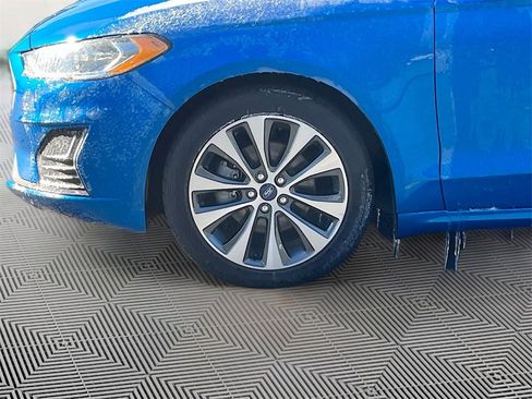 Used 2020 Ford Fusion SE image 10