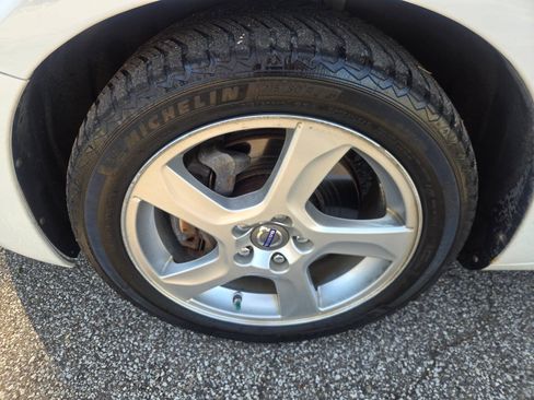 Used 2012 Volvo S60 T5 w/ Climate Pkg FWD image 37
