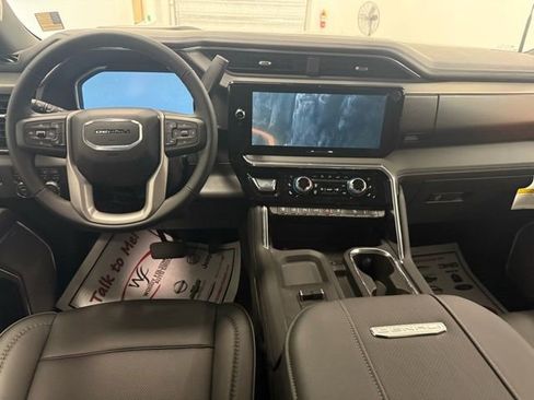 New 2026 GMC Sierra 2500 Denali w/ Denali Reserve Package AWD/4WD image 16