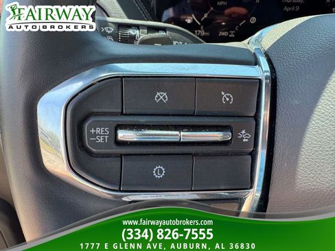 Used 2025 GMC Yukon Denali image 19