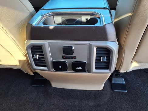 Used 2018 Ford F150 Lariat w/ Equipment Group 502A Luxury image 18