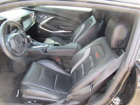 Used 2018 Chevrolet Camaro SS RWD image 20