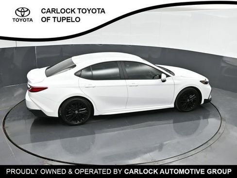 Used 2026 Toyota Camry SE FWD image 40