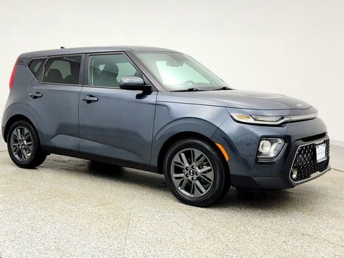 Used 2020 Kia Soul EX image 3