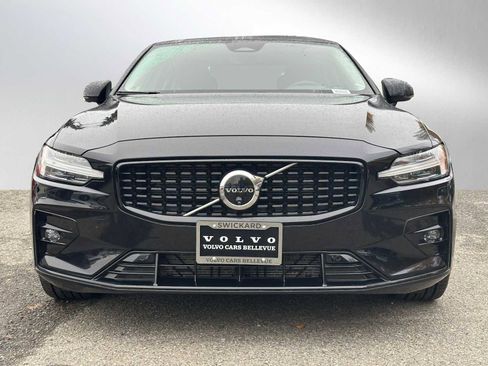 Certified 2025 Volvo S60 B5 Plus image 8