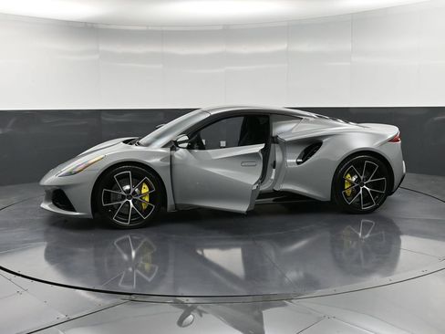 New 2025 Lotus Emira image 34