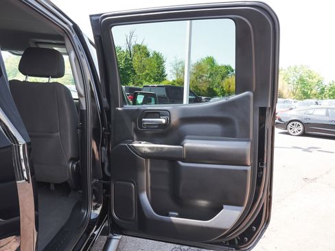 Used 2024 Chevrolet Silverado 1500 Custom w/ Rally Edition AWD/4WD image 11