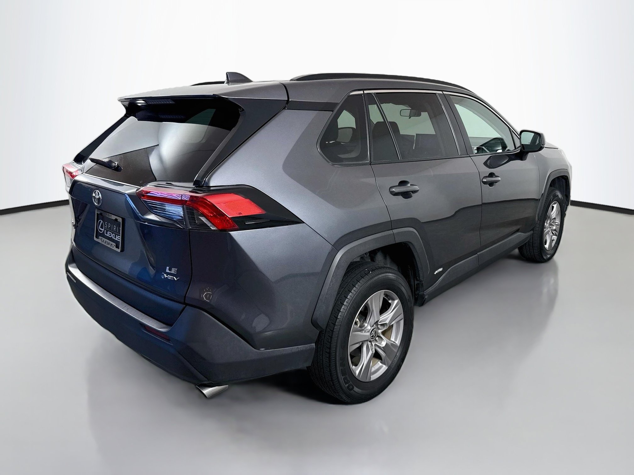 Used 2025 Toyota RAV4 LE AWD/4WD image 7