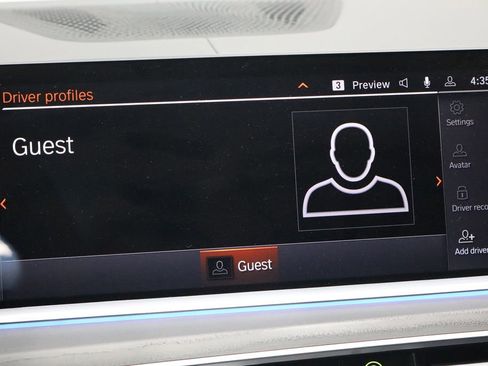 Used 2022 BMW X7 xDrive40i w/ Cold Weather Package image 44