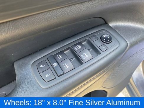 Used 2021 Jeep Grand Cherokee Laredo w/ Security & Convenience Group image 17