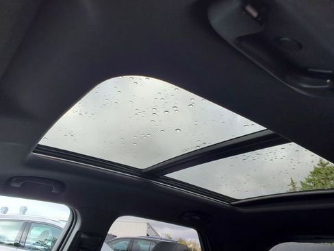 Certified 2023 Chevrolet TrailBlazer RS w/ Sun and Liftgate Package image 39