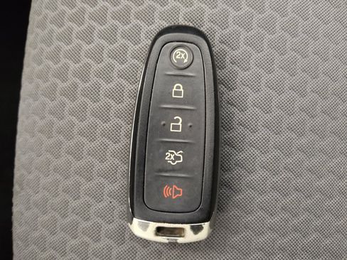 Used 2019 Ford Escape SE FWD image 32
