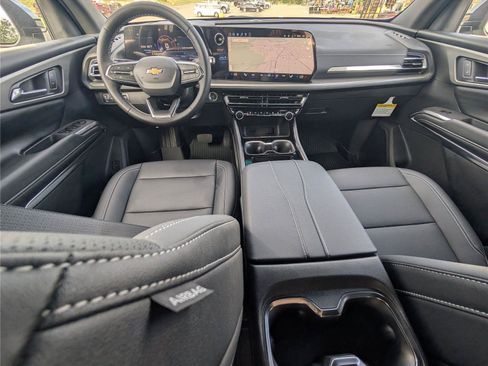 New 2026 Chevrolet Traverse LT w/ Driver Confidence Package FWD image 29