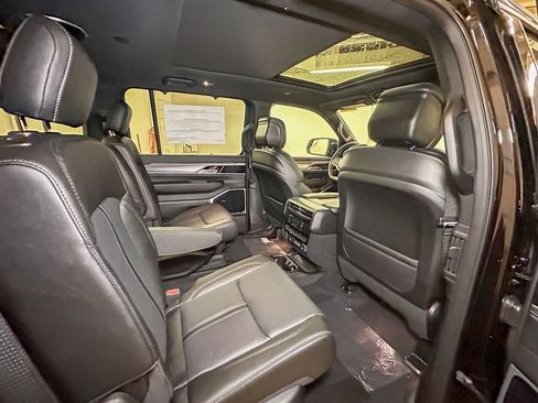 New 2026 Jeep Grand Wagoneer L Limited image 4