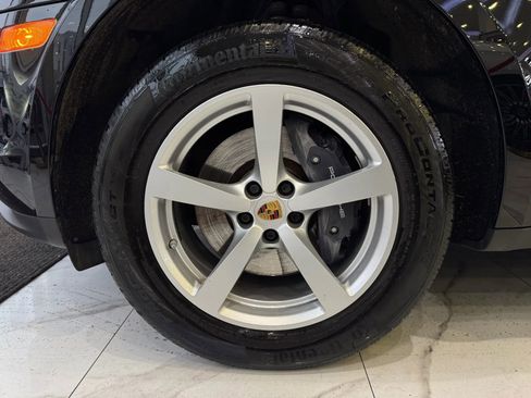 Used 2021 Porsche Macan image 7