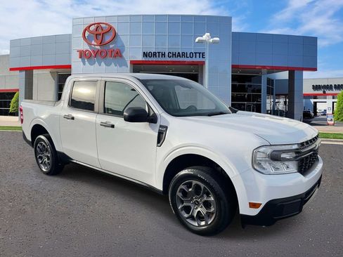 Used 2022 Ford Maverick XLT FWD image 3