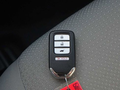 Used 2019 Honda HR-V EX image 28