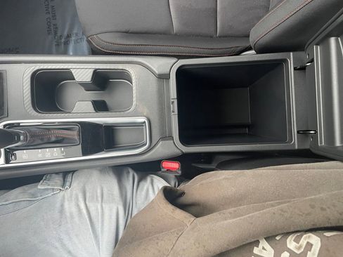 New 2025 Nissan Sentra SR w/ Midnight Edition image 24