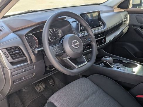 Used 2023 Nissan Rogue SV FWD image 30
