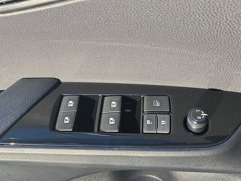 Certified 2017 Toyota Prius Four Touring image 27