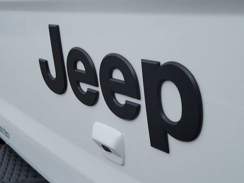 New 2026 Jeep Gladiator Sport image 7