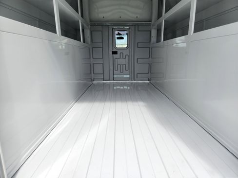 New 2025 Chevrolet Express 3500 w/ Power Convenience Package image 22