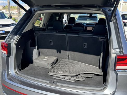 Used 2021 Volkswagen Atlas SEL Premium image 41