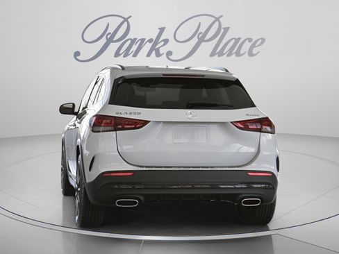 Used 2023 Mercedes-Benz GLA 250 4MATIC image 16