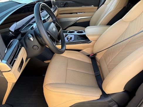 Used 2025 Cadillac Escalade IQ Sport 2 AWD/4WD image 20