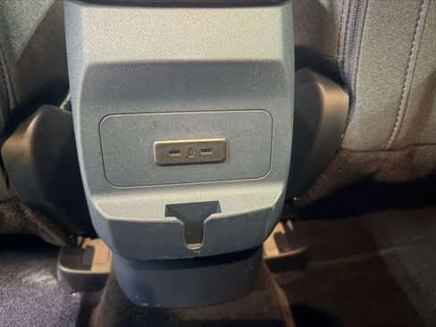 Used 2025 Ford Maverick XLT FWD image 36